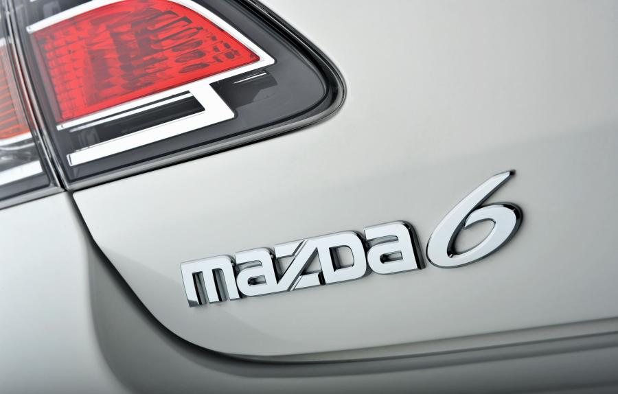  Mazda6 2011 года  (фото 76 из 113)